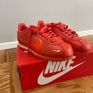 Nike Womens Cortez Premium